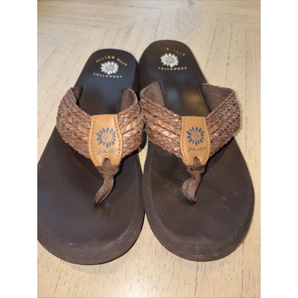 Yellow Box Brown Woven Thongs/Sandals Size 8.5